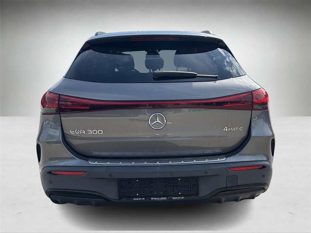 Mercedes-Benz EQA 300 AMG Line billede 5