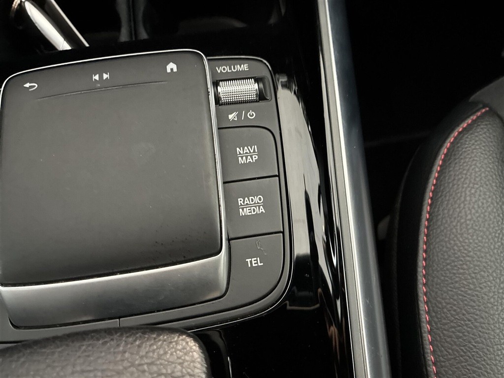 Mercedes-Benz EQA 300 AMG Line billede 21