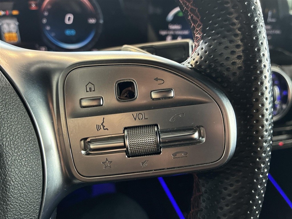 Mercedes-Benz EQA 300 AMG Line billede 24
