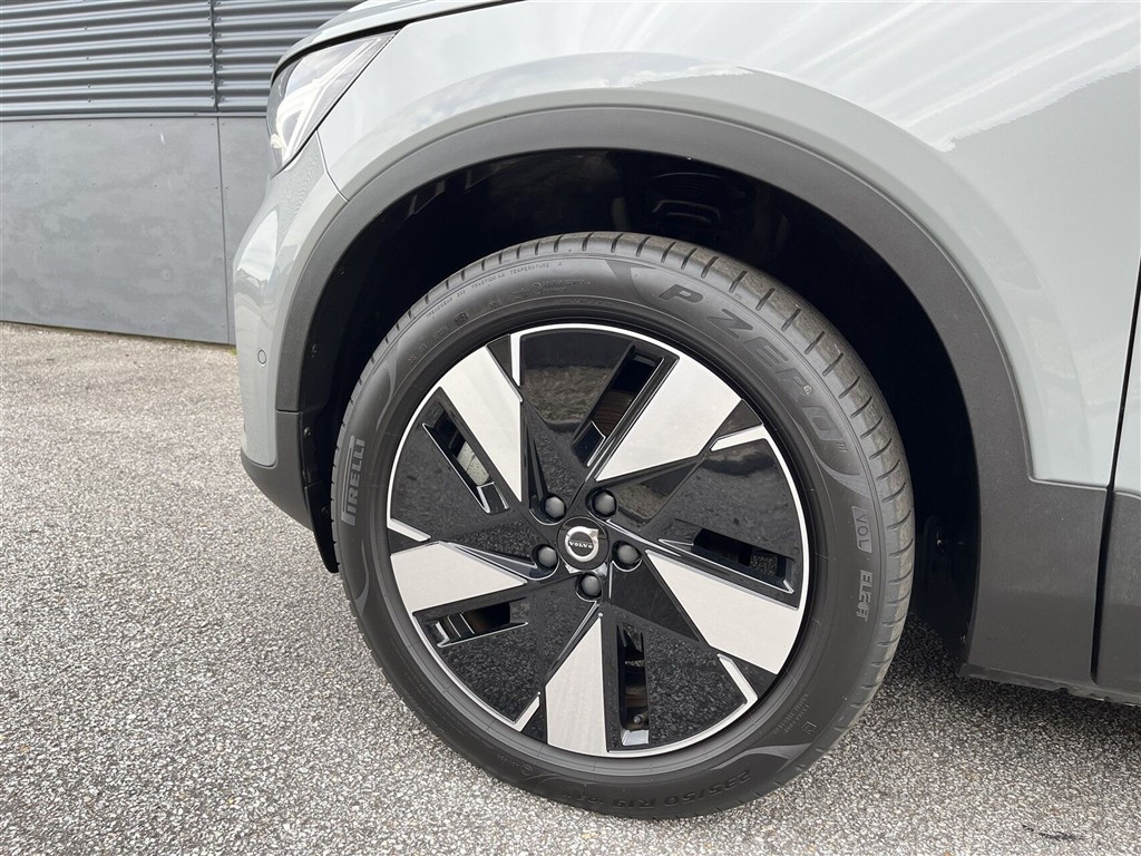 Volvo EX40 Core billede 10