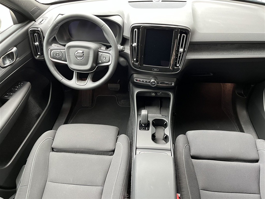 Volvo EX40 Core billede 7