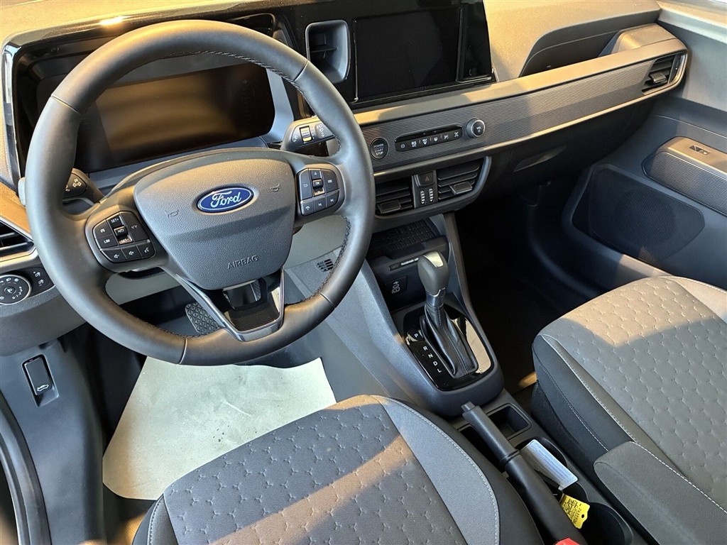 Ford Transit Courier Limited billede 5