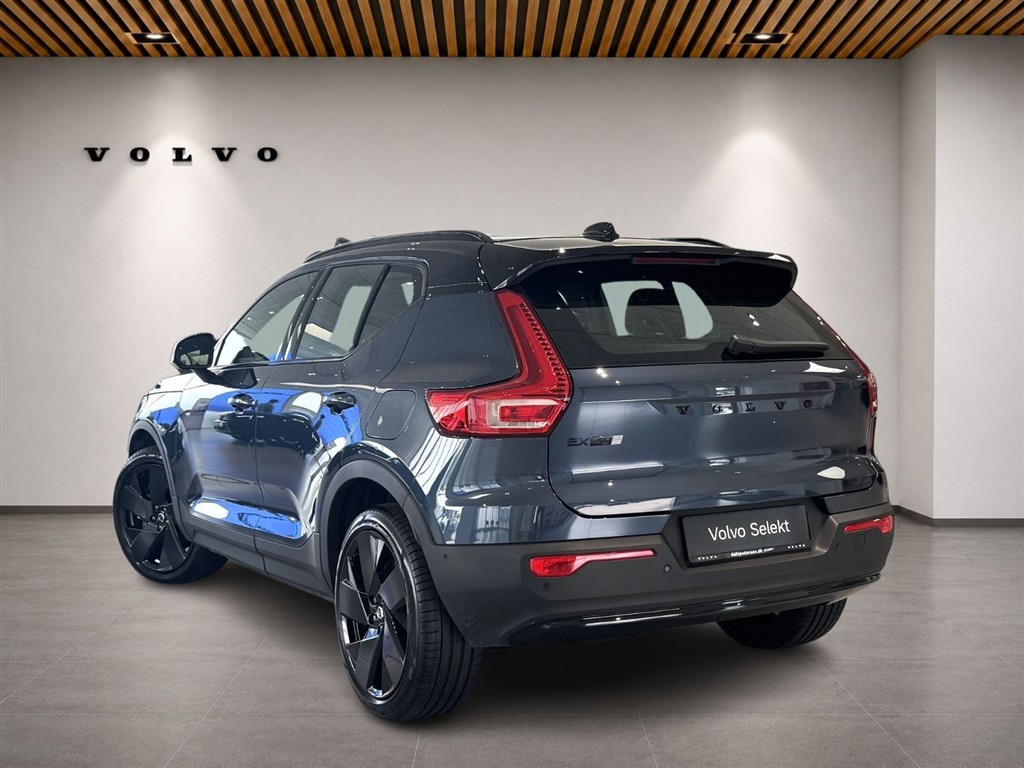 Volvo EX40 Black Edition Excess billede 2