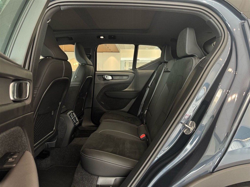 Volvo EX40 Black Edition Excess billede 7