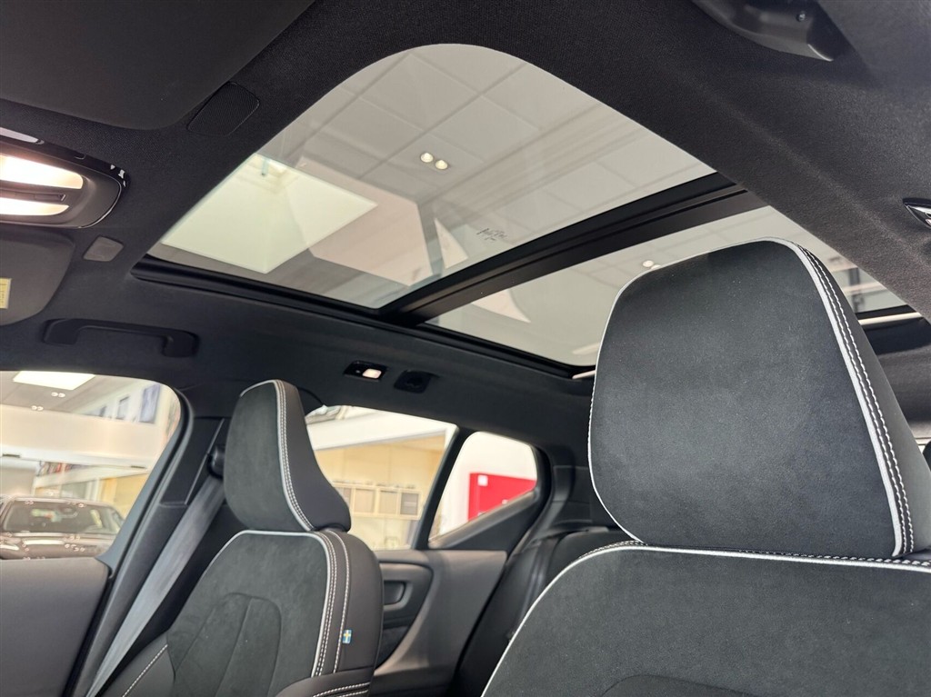 Volvo EX40 Black Edition Excess billede 23
