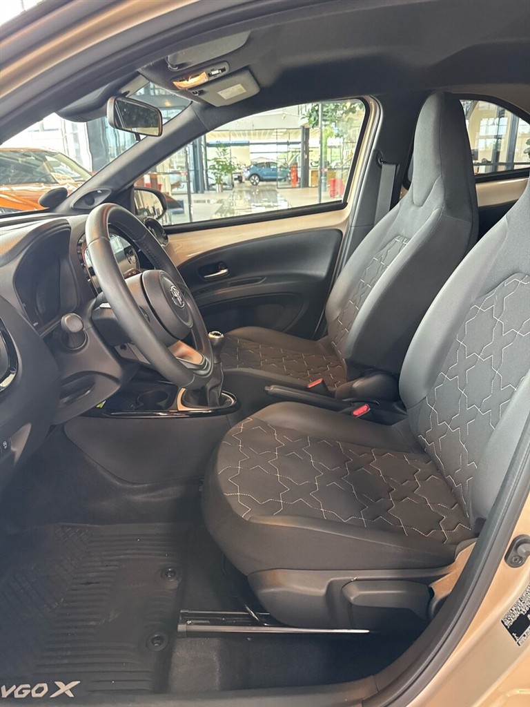 Toyota Aygo X Envy billede 6