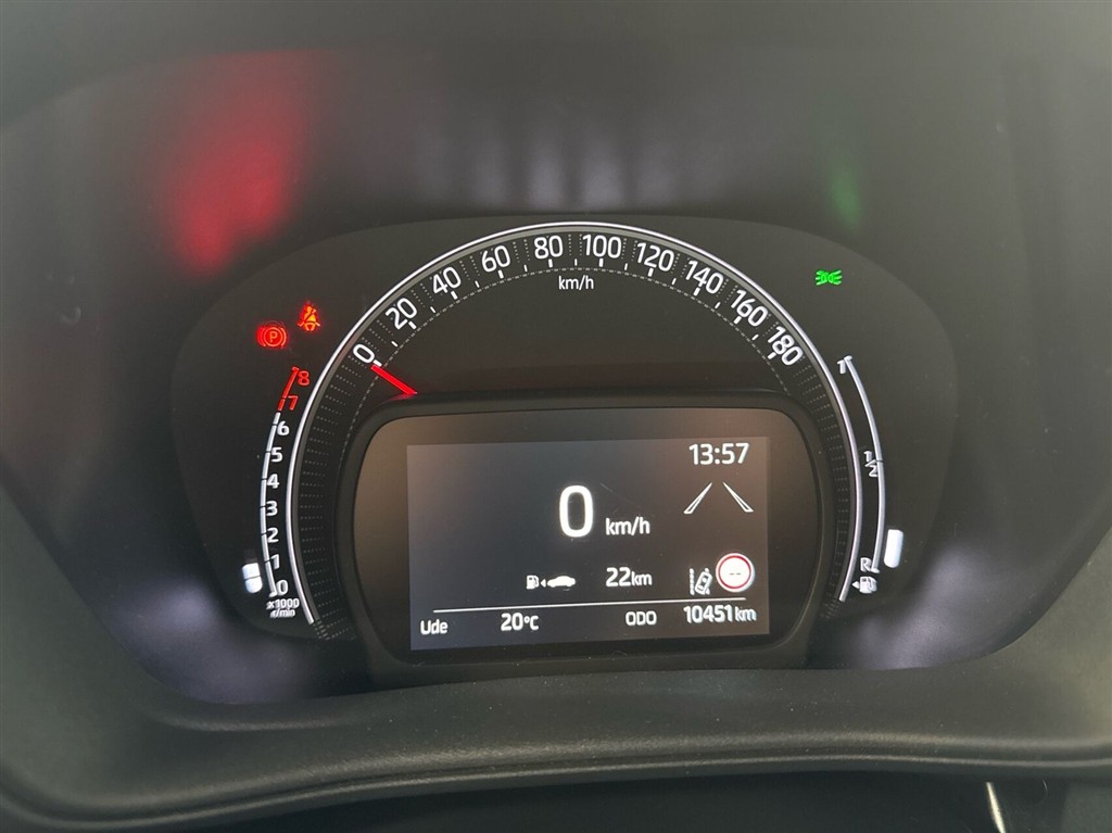 Toyota Aygo X Envy billede 10
