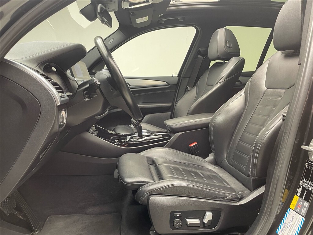 BMW iX3 Charged Plus billede 14