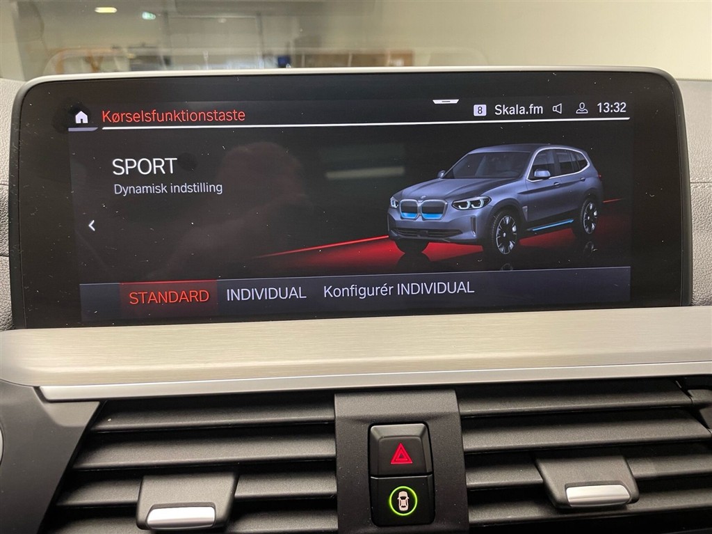 BMW iX3 Charged Plus billede 35