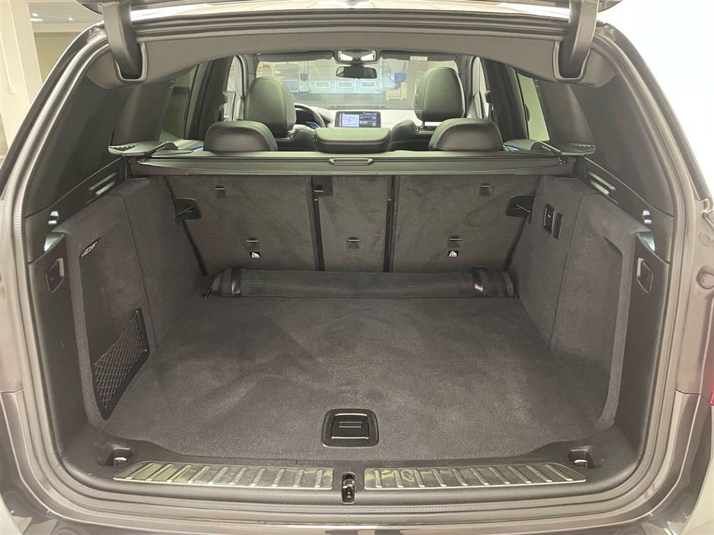 BMW iX3 Charged Plus billede 44