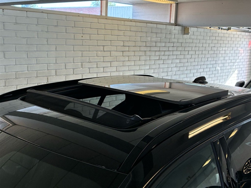 Volvo EX40 Black Edition billede 3