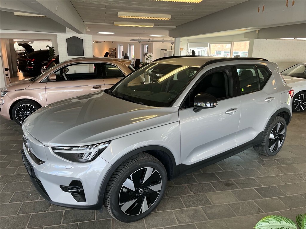 Volvo XC40 Plus