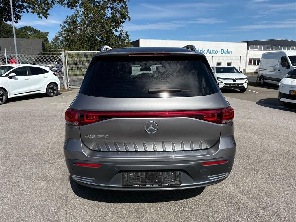 Mercedes-Benz EQB 250 Progressive billede 6