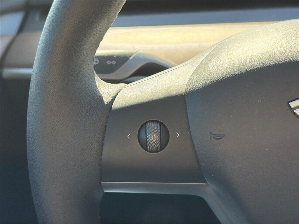 Tesla Model Y Long Range billede 7