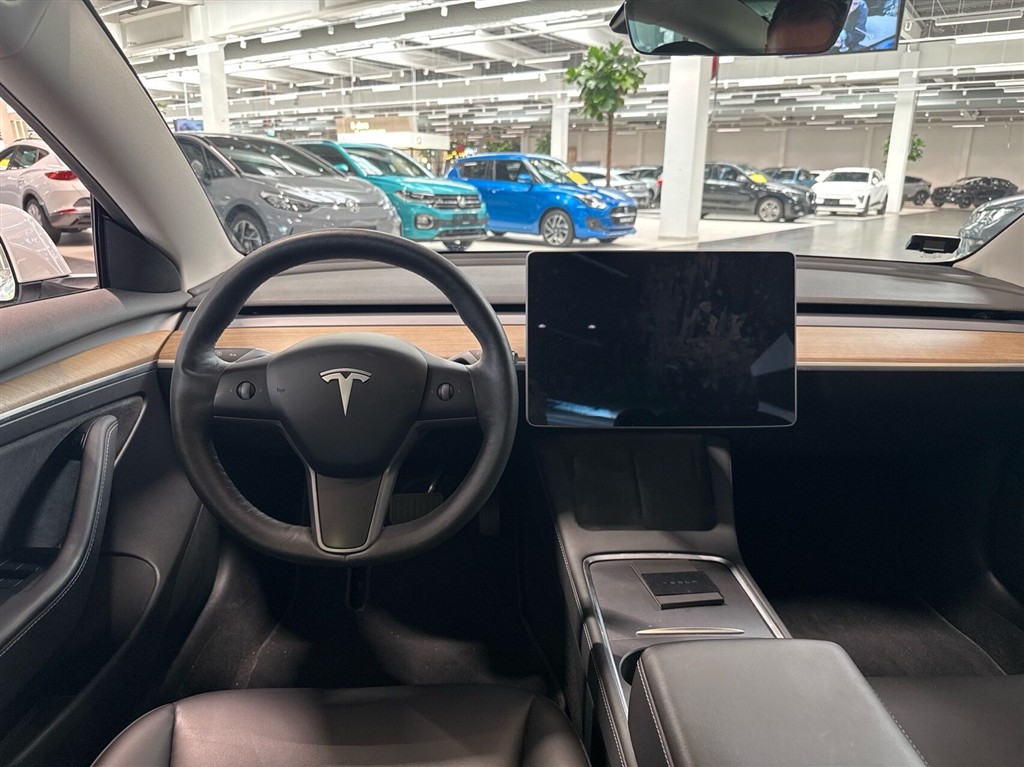 Tesla Model 3 Standard Range Plus billede 3
