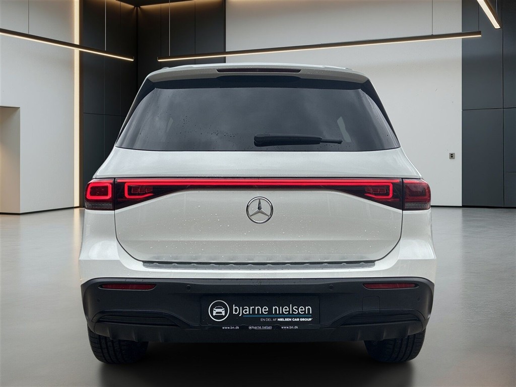 Mercedes-Benz EQB 300 AMG Line billede 4