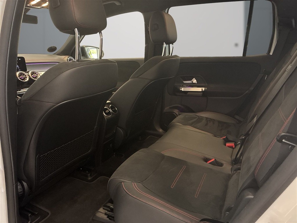 Mercedes-Benz EQB 300 AMG Line billede 10
