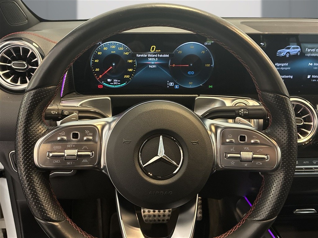 Mercedes-Benz EQB 300 AMG Line billede 12