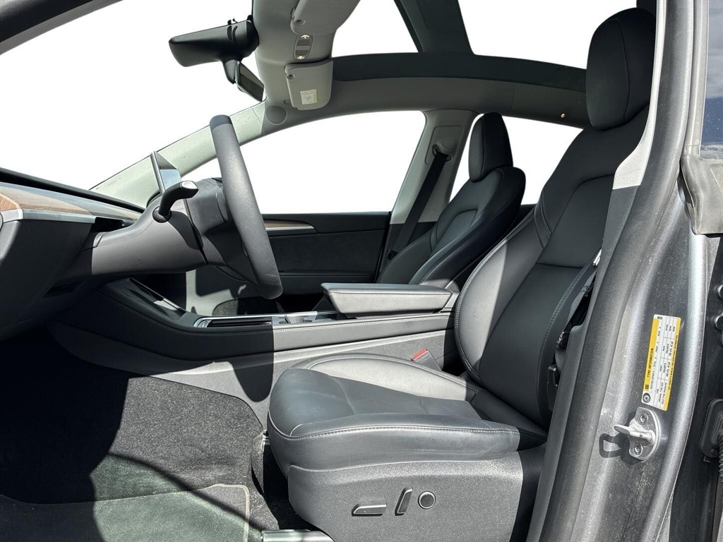 Tesla Model Y Long Range billede 7