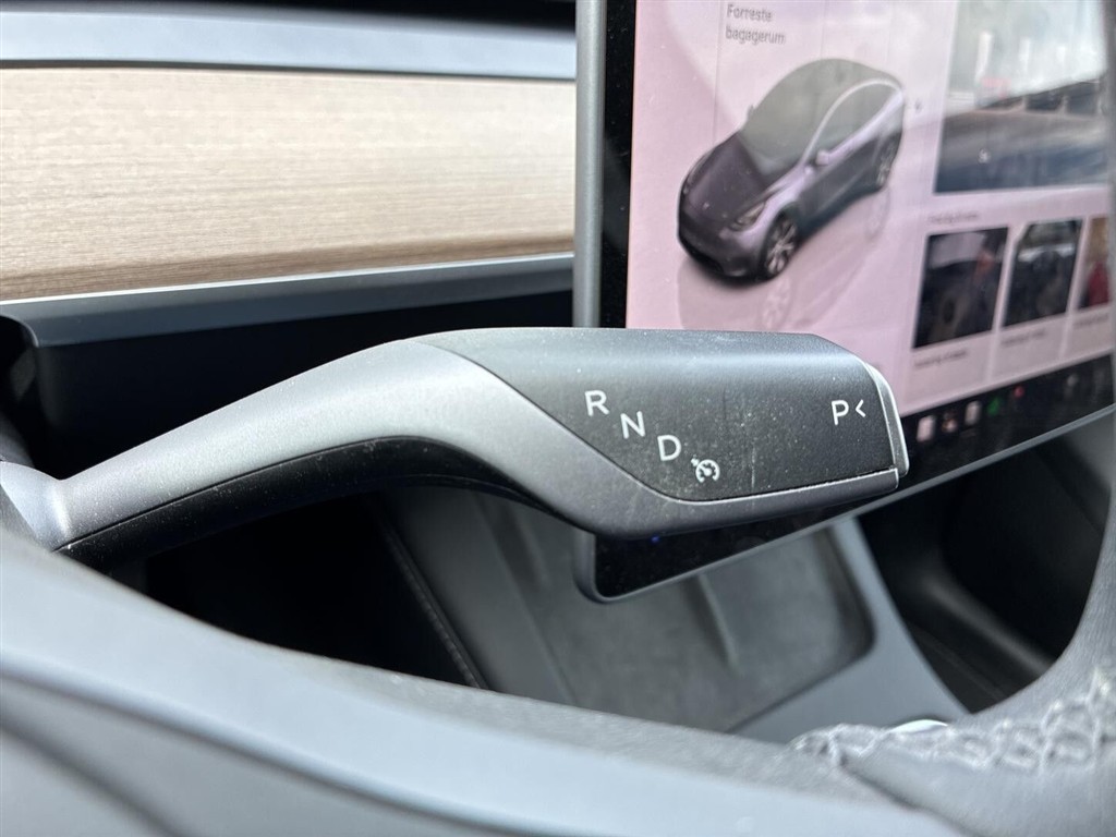 Tesla Model Y Long Range billede 9