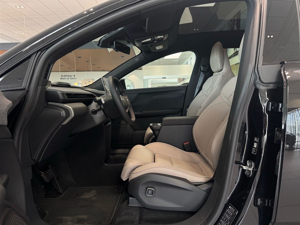 Volvo EX60 Plus generic.image 6