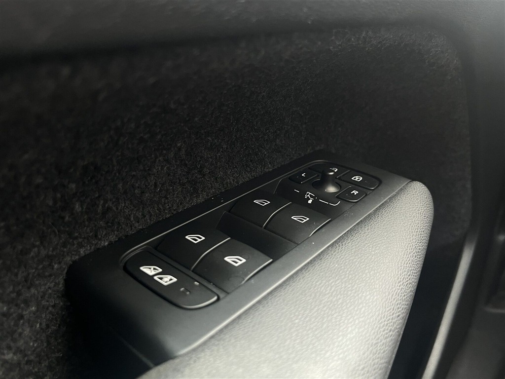 Volvo XC40 Plus billede 16