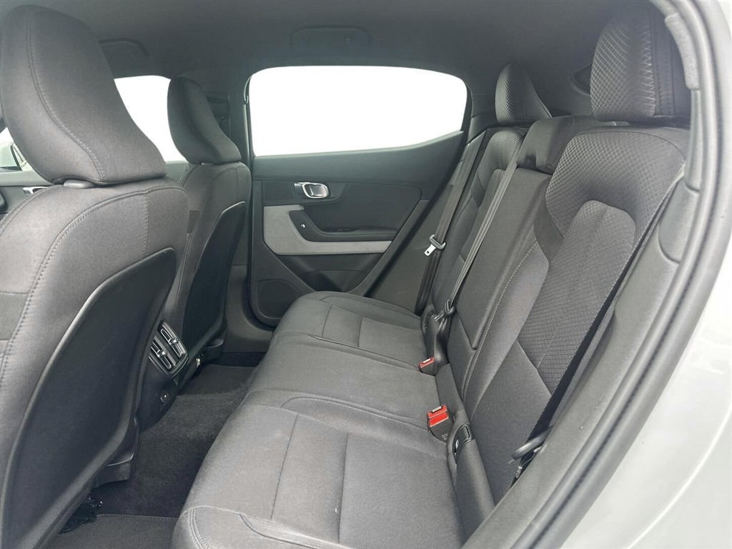 generic.car generic.image 6