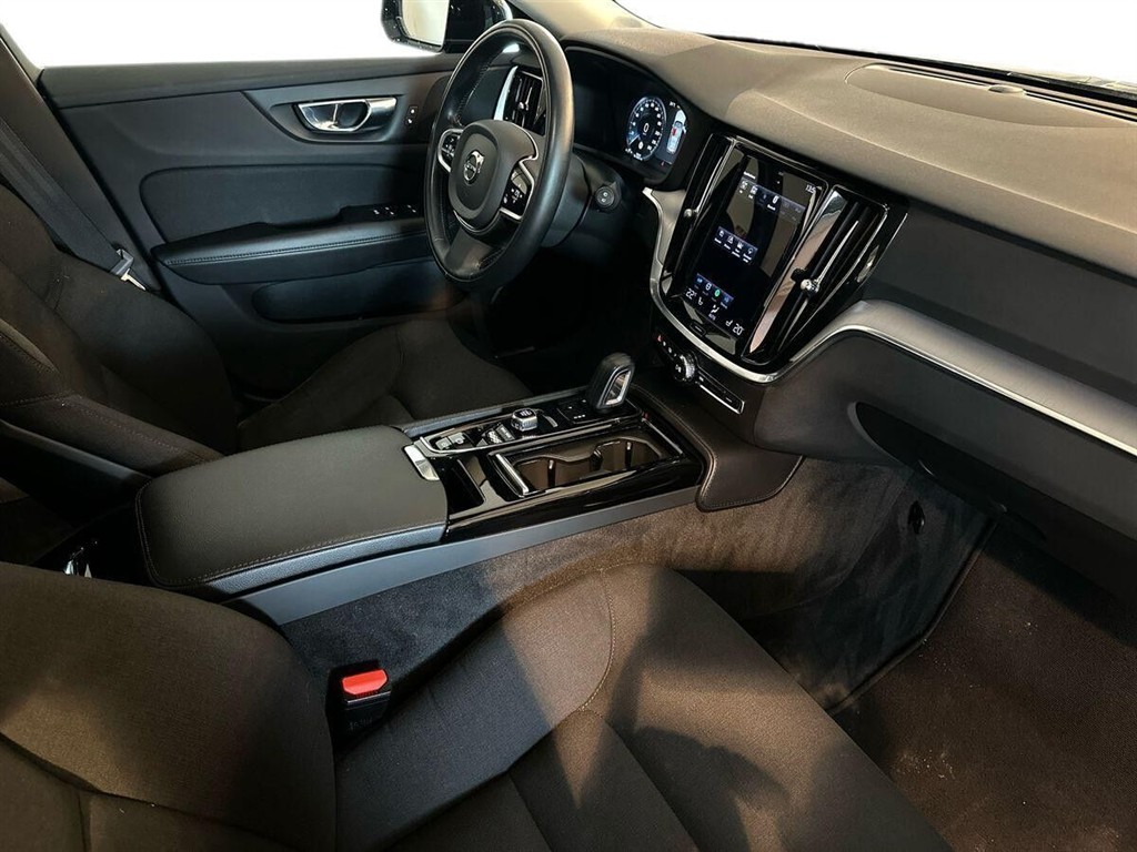 Volvo V60 Momentum billede 6