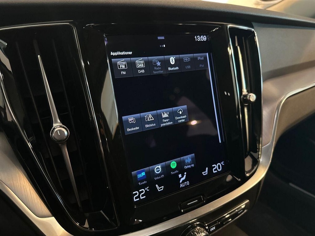 Volvo V60 Momentum billede 7