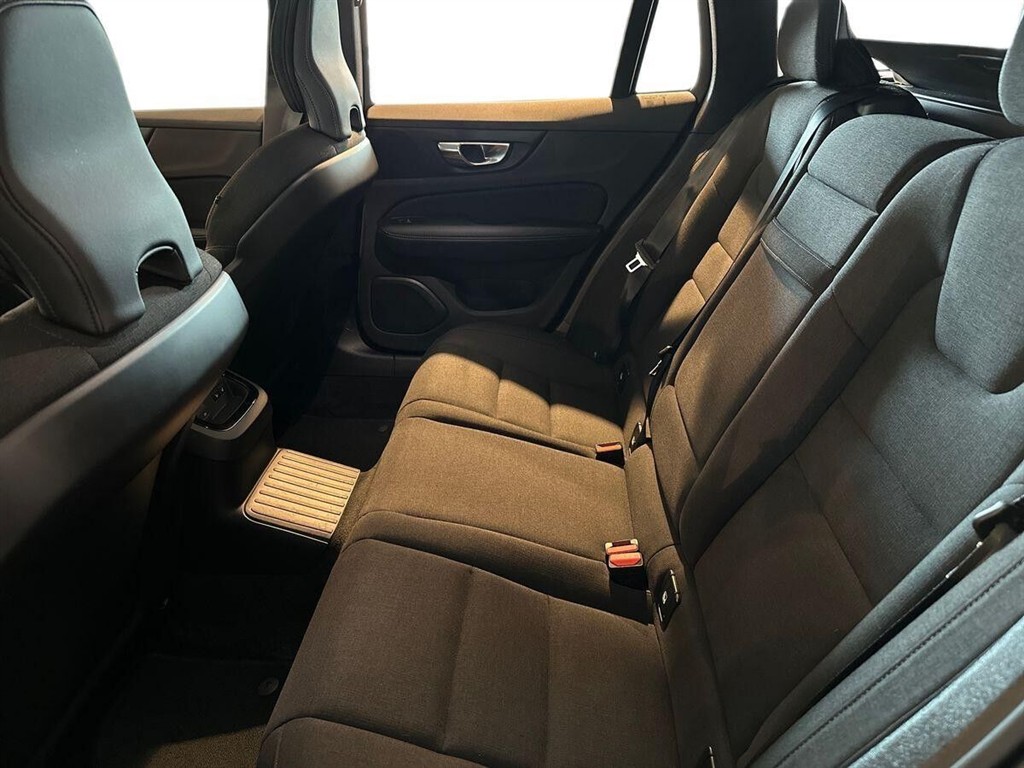 Volvo V60 Momentum billede 8