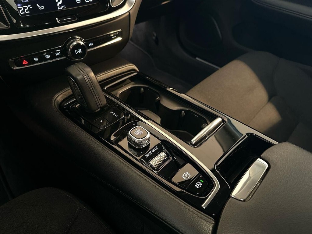Volvo V60 Momentum billede 11