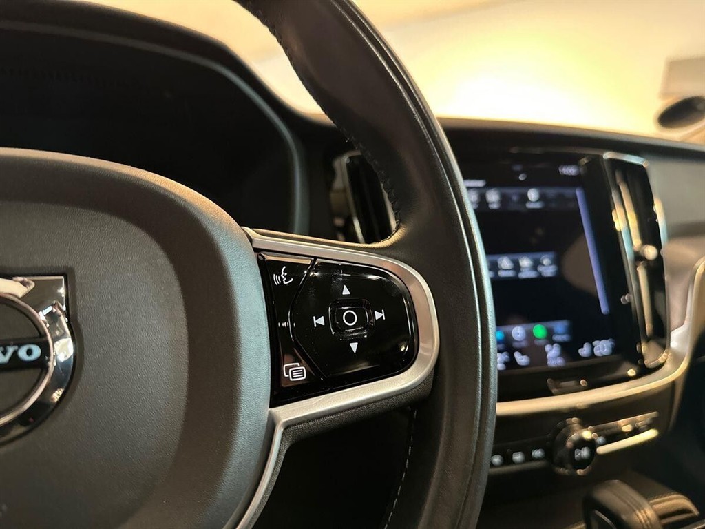 Volvo V60 Momentum billede 14