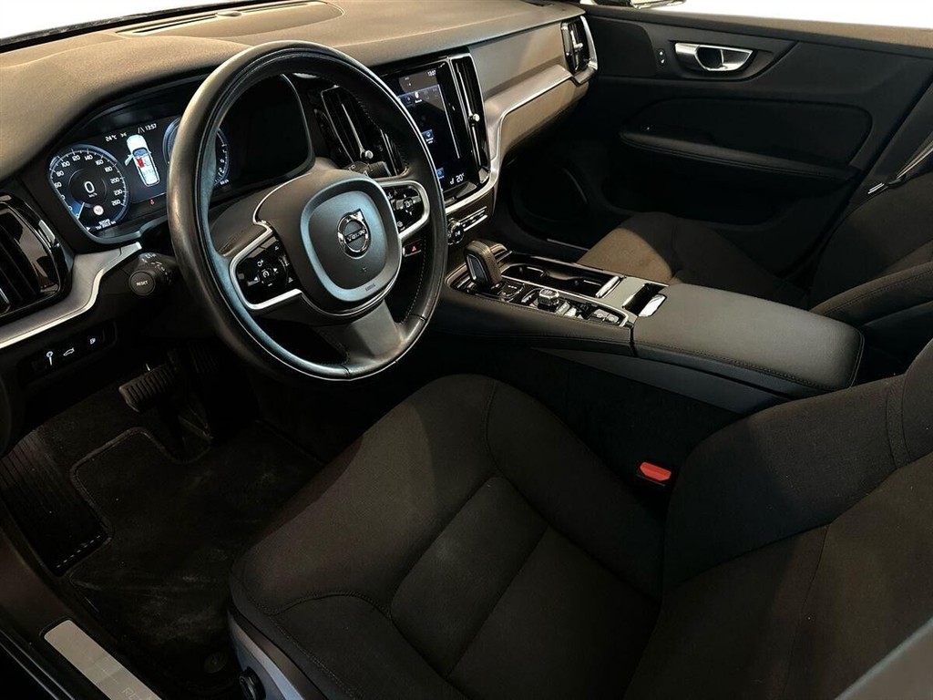 Volvo V60 Momentum billede 19