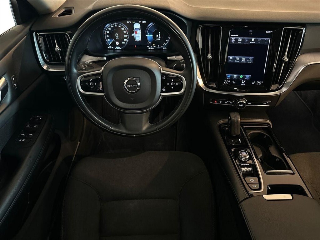 Volvo V60 Momentum billede 22