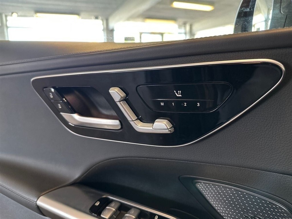 Mercedes-Benz C300 e AMG Line billede 11