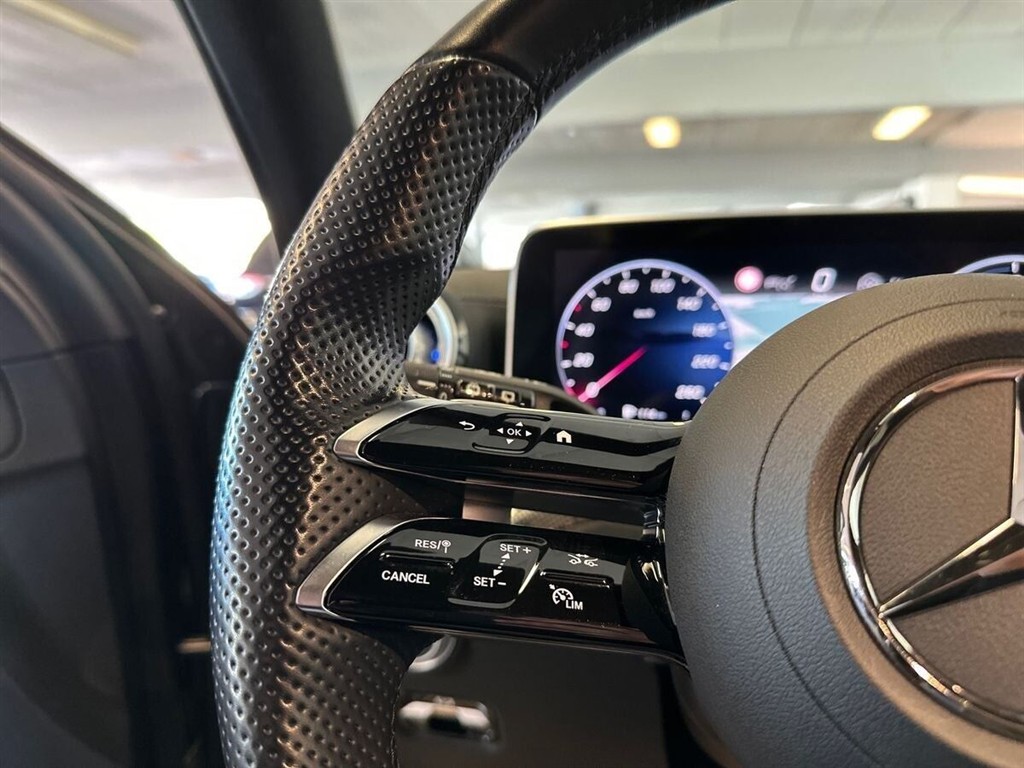 Mercedes-Benz C300 e AMG Line billede 15