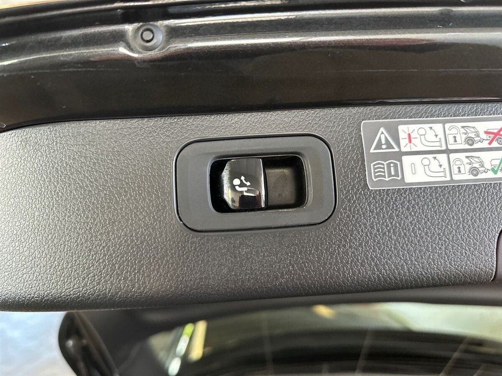 Mercedes-Benz C300 e AMG Line billede 20