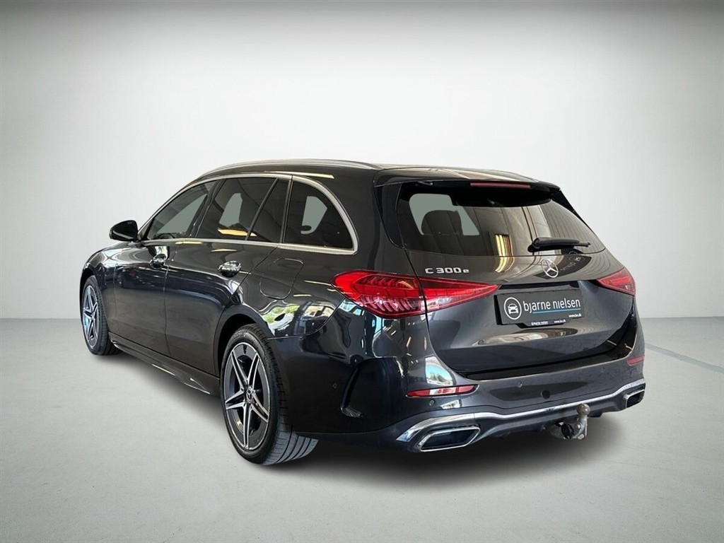 Mercedes-Benz C300 e AMG Line billede 2