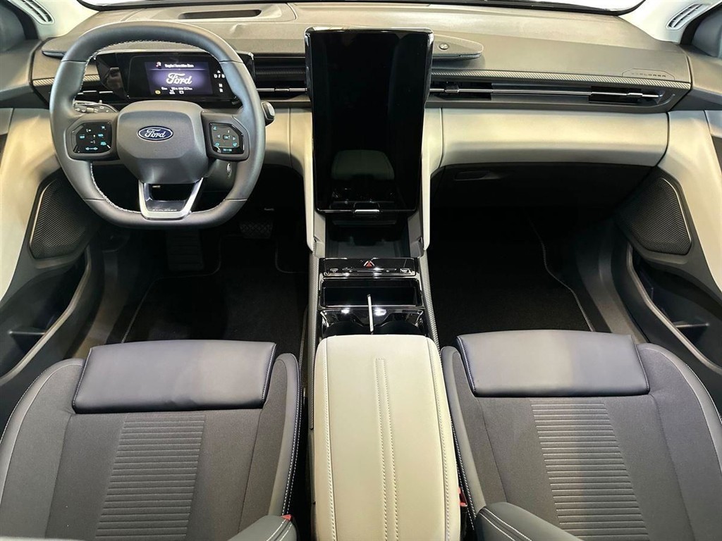 Ford Explorer UR Premium billede 8