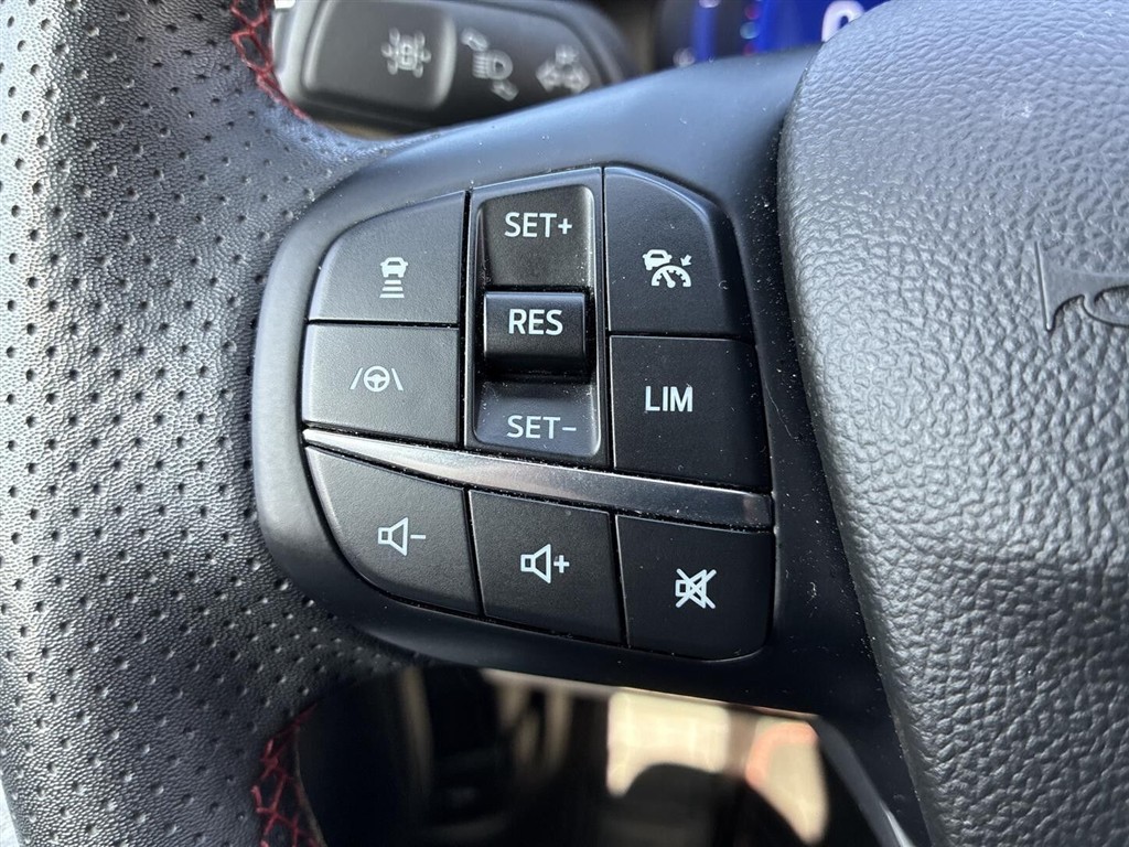 Ford Kuga ST-Line X billede 11
