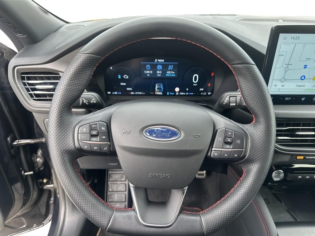 Ford Kuga ST-Line X billede 8