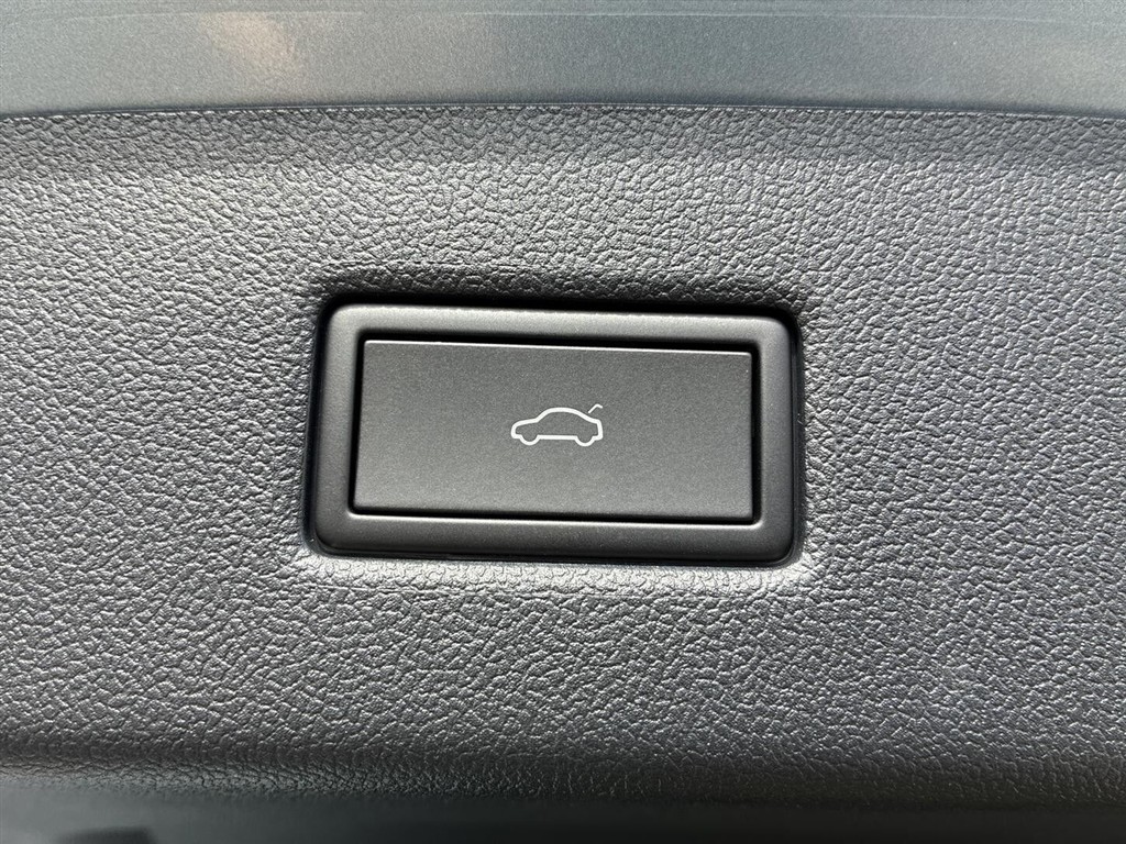 Ford Explorer UR Premium billede 23