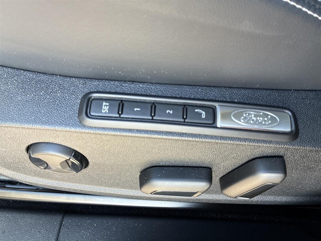 Ford Explorer UR Premium billede 10