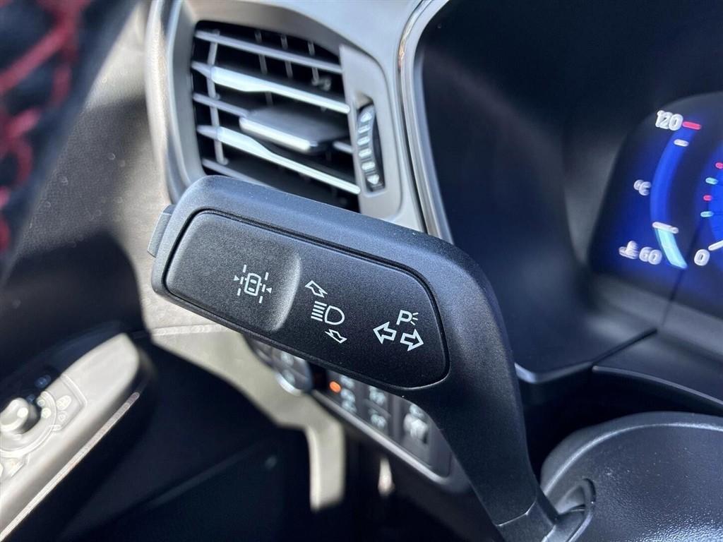 Ford Kuga ST-Line X billede 11