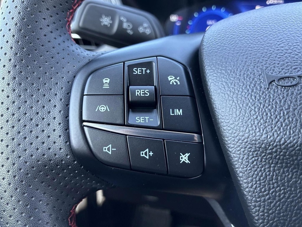 Ford Kuga ST-Line X billede 12