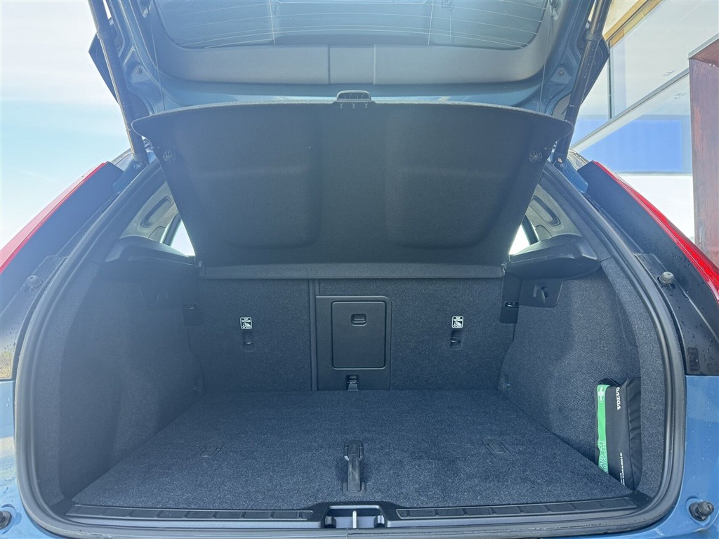 Volvo XC40 Plus billede 13
