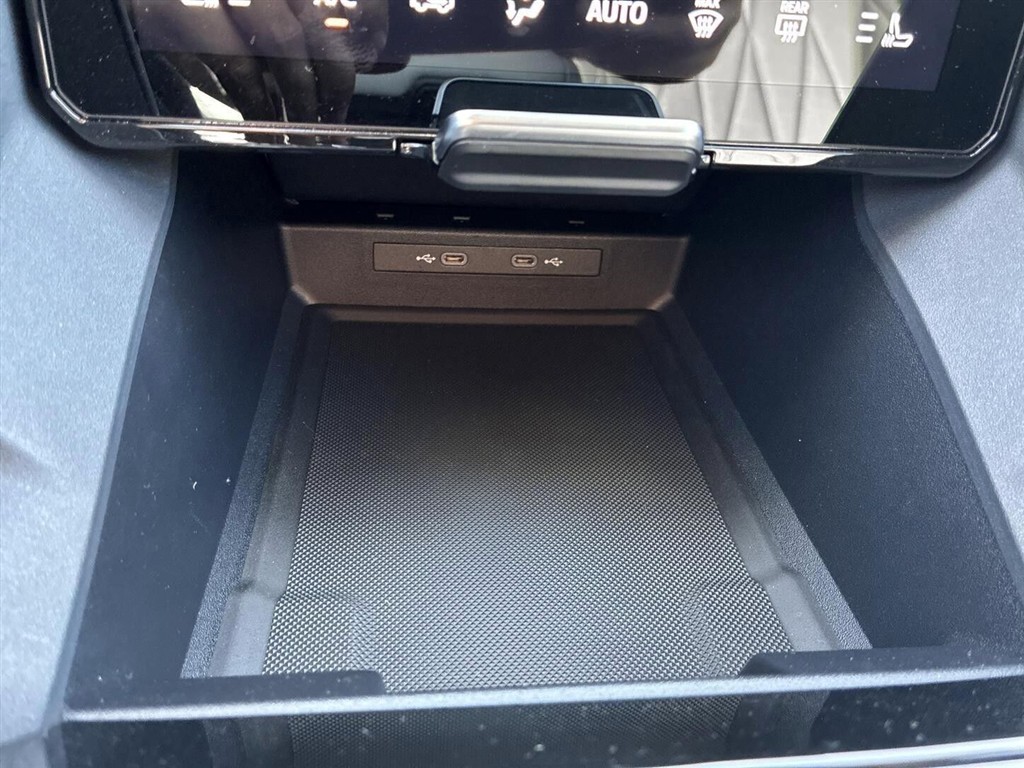 Ford Explorer UR Premium billede 20