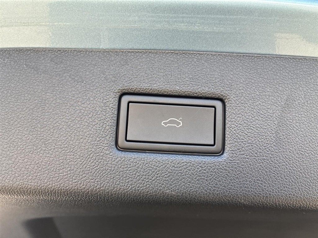 Ford Explorer UR Premium billede 25