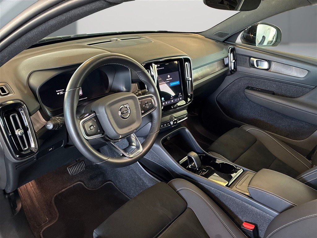 Volvo XC40 Plus billede 9