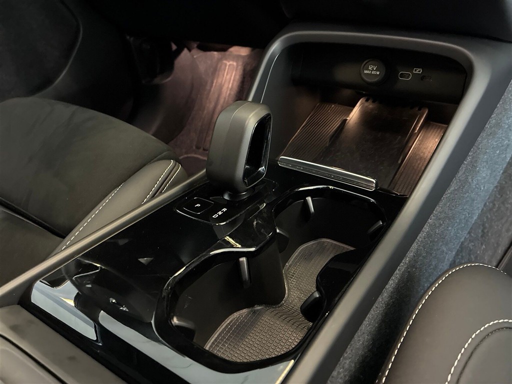 Volvo XC40 Plus billede 15